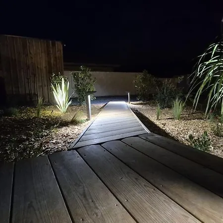 Villa A La Van O Den 4 Etoiles Avec Jacuzzi Biscarrosse