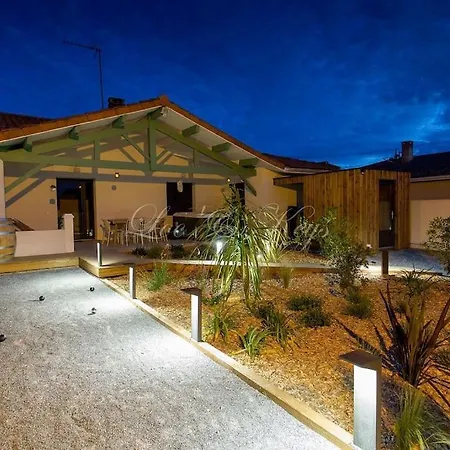 A La Van O Den 4 Etoiles Avec Jacuzzi