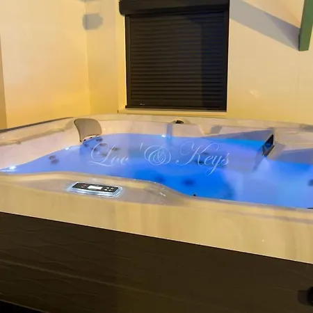 Willa A La Van O Den 4 Etoiles Avec Jacuzzi *